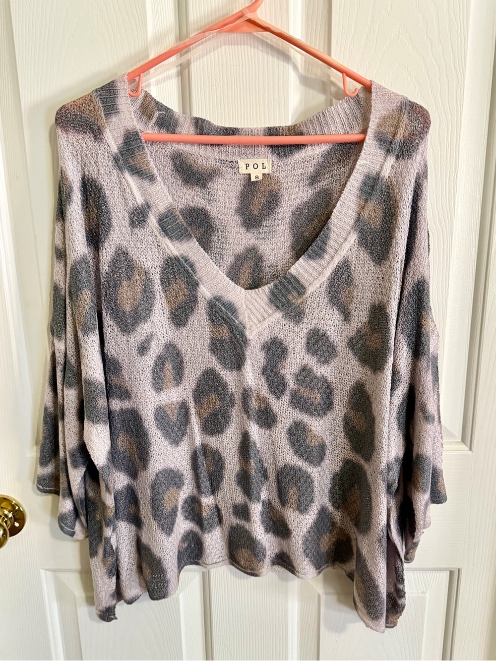NWOT POL Taupe and Gray Leopard V-Neck Knit Top